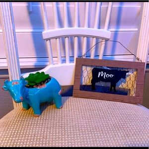 Cow Succulent & Sign